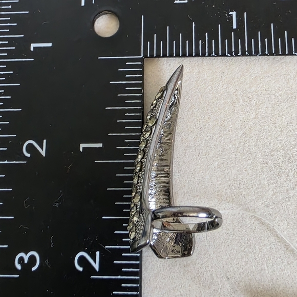 Silver with Rhinestones Claw Midi Ring - Picture 11 of 11